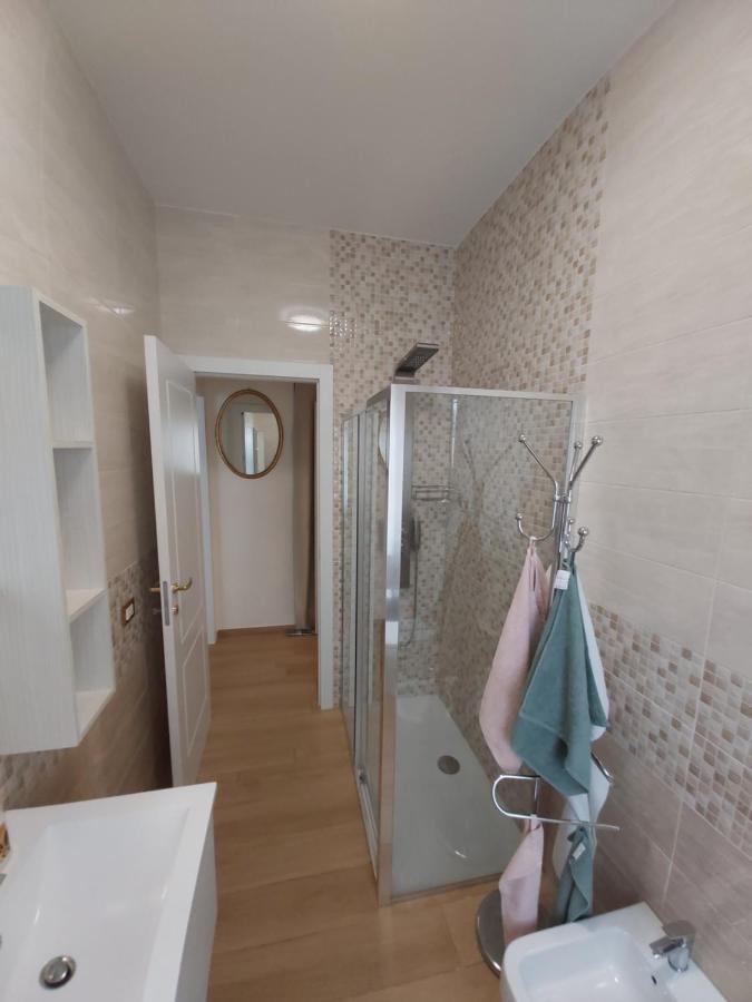 Appartement Le Rive à Desenzano del Garda Extérieur photo