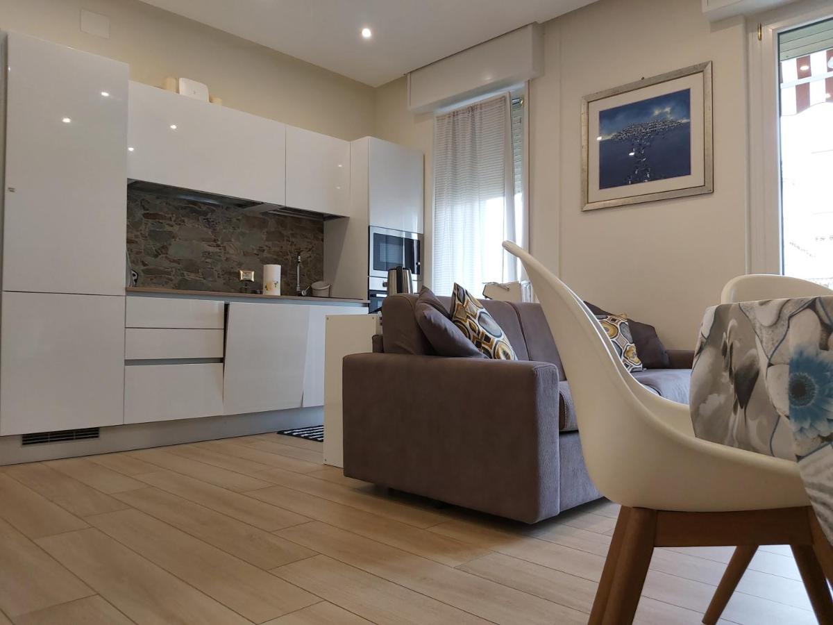Appartement Le Rive à Desenzano del Garda Extérieur photo