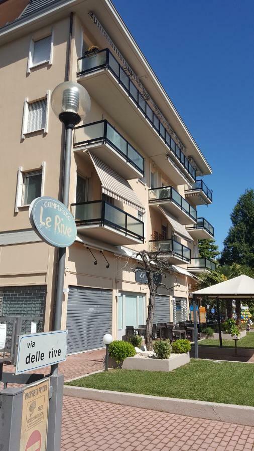 Appartement Le Rive à Desenzano del Garda Extérieur photo