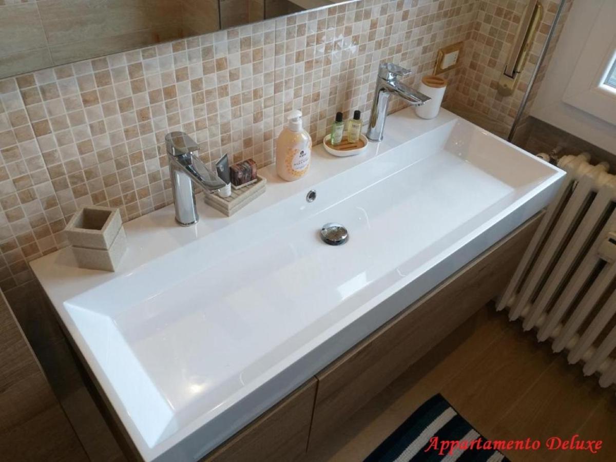 Appartement Le Rive à Desenzano del Garda Extérieur photo
